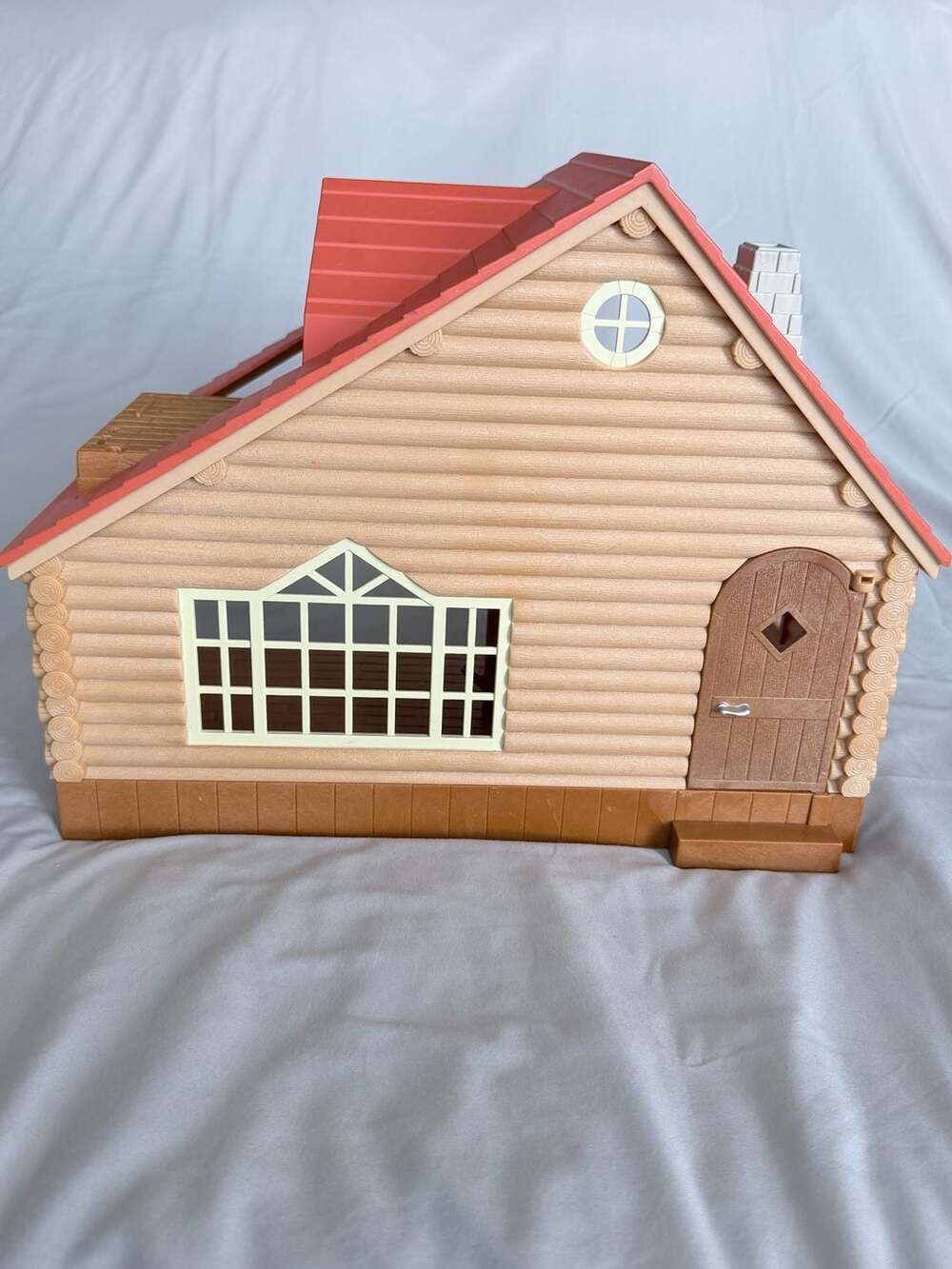 Calico Critters Lakeside Lodge Log Cabin House